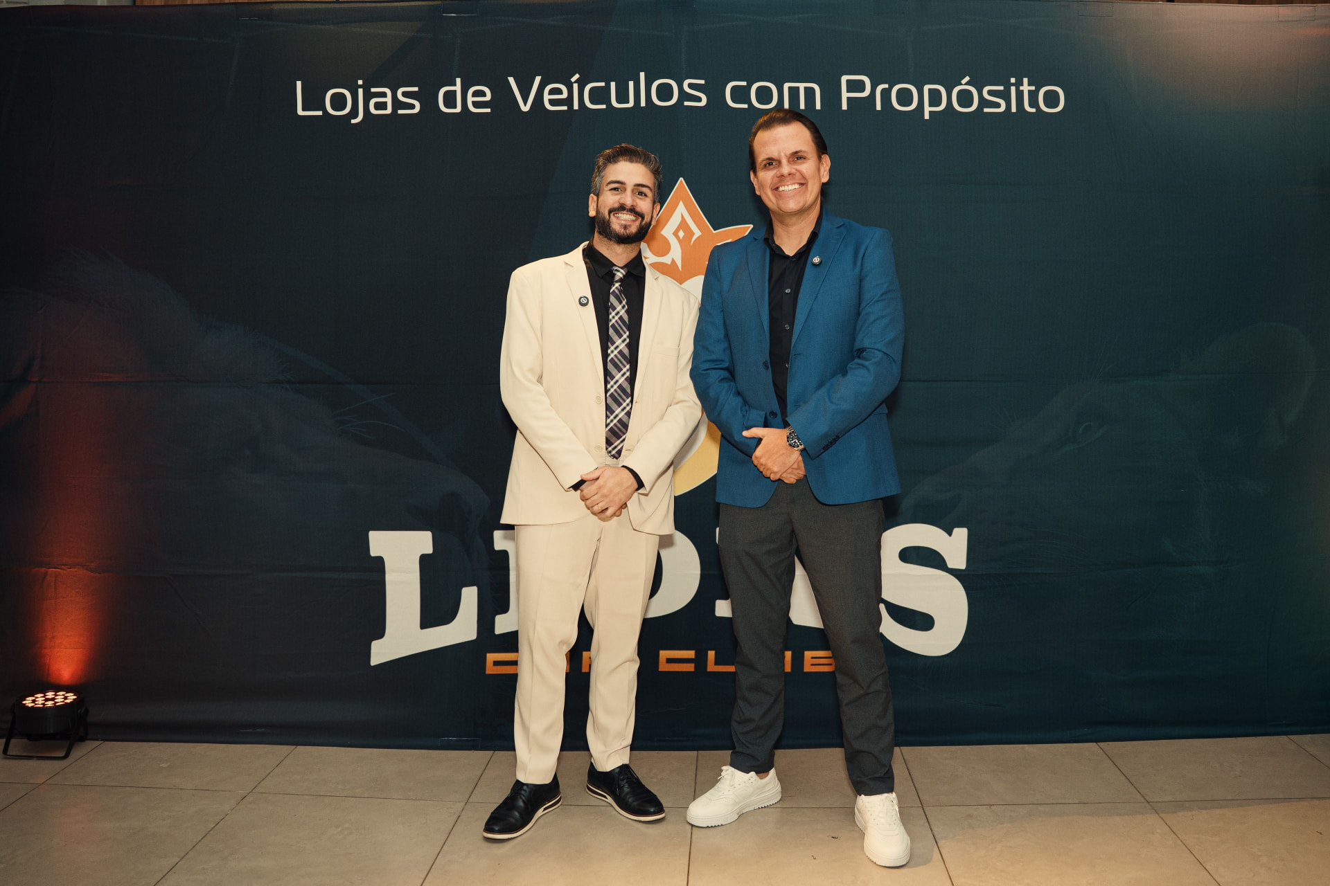 Guga e Misael apresentando a Semana Venda Mais Carros